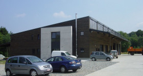 Construction d'un hall des ouvriers à St-Hubert